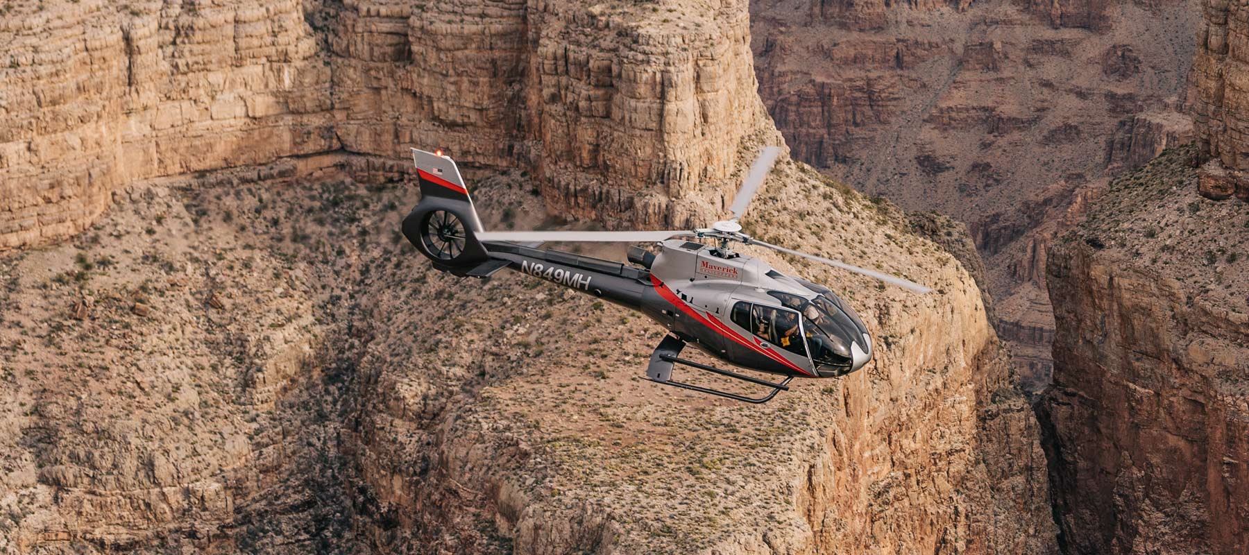 Maverick's most popular Grand Canyon landing tour with Las Vegas Strip return.