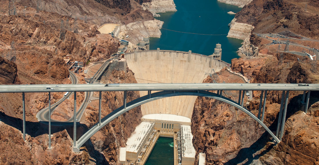 See amazing views of the Hoover Dam on your private helicopter proposal