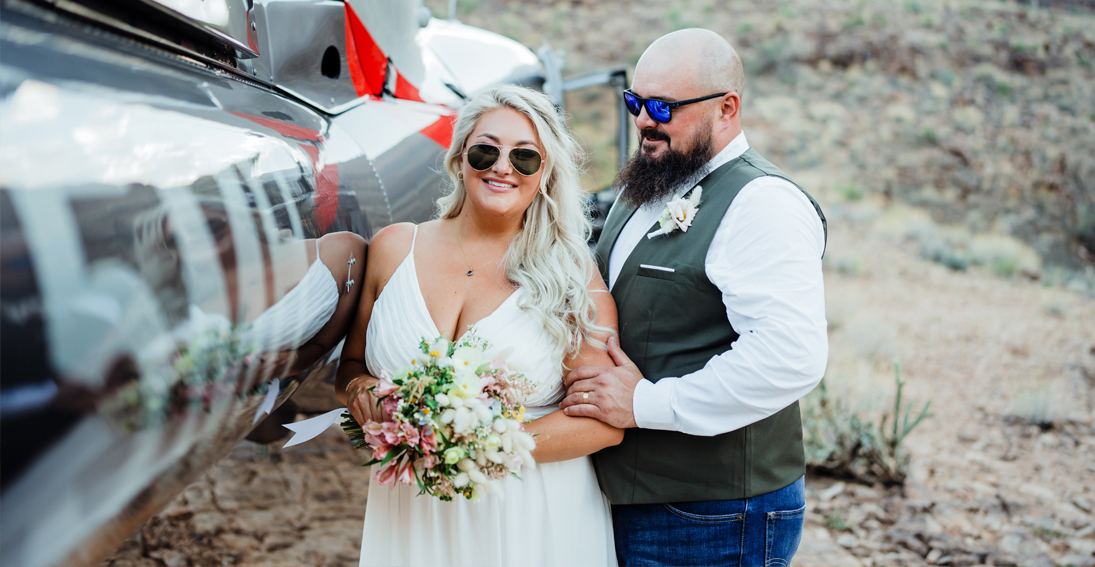 Romantic Grand Canyon wedding with a helicopter flight for the couple in love